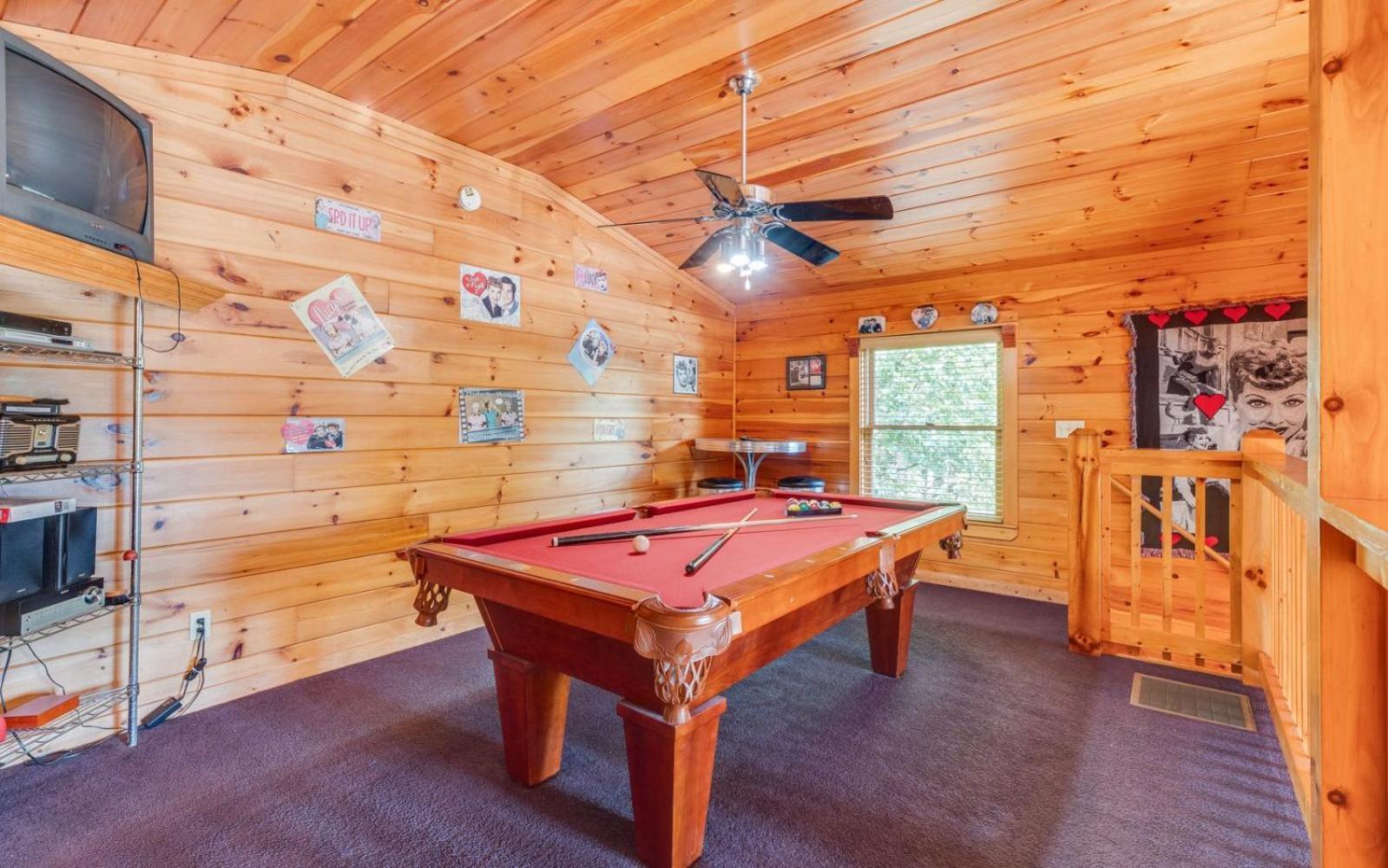 Hugs N Kisses Pool Table Hot Tub Pool Table Community Pool Close To Downtown Gatlinburg Eksteriør bilde