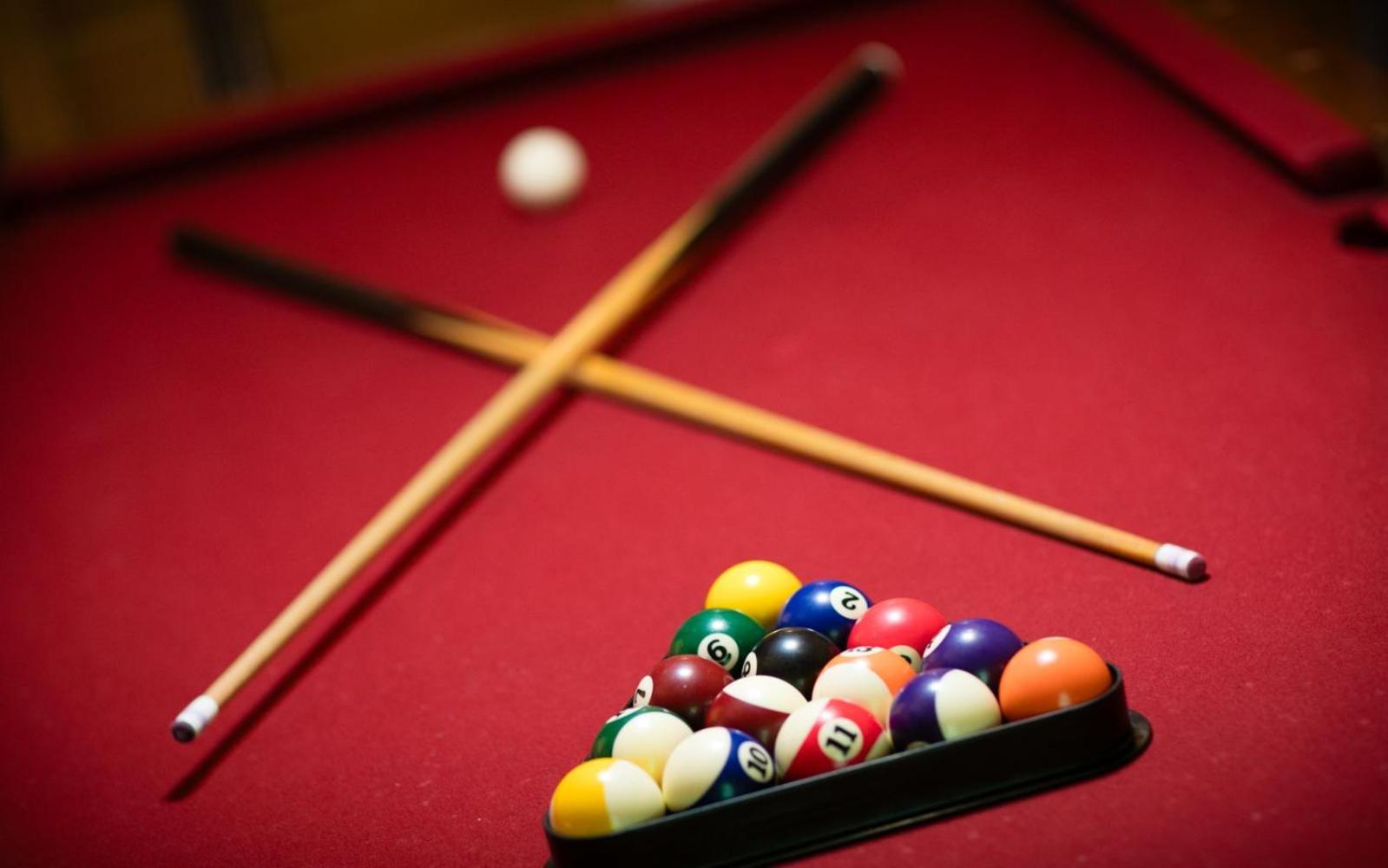 Hugs N Kisses Pool Table Hot Tub Pool Table Community Pool Close To Downtown Gatlinburg Eksteriør bilde